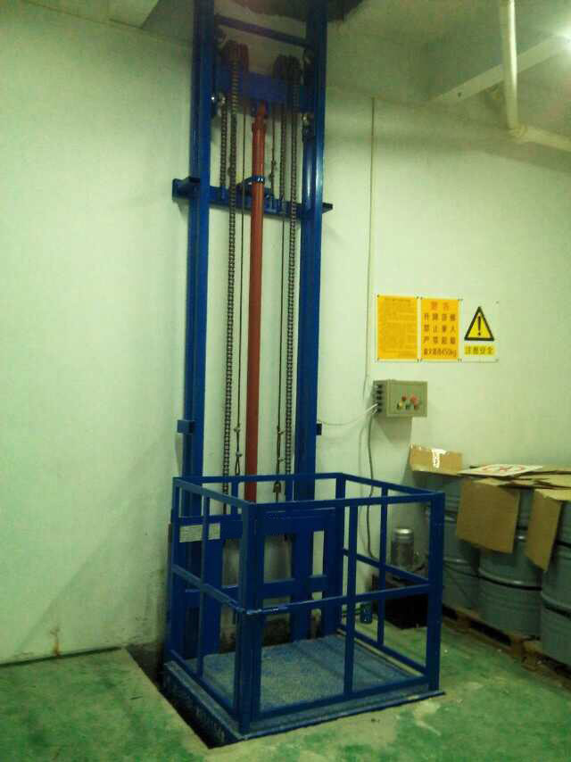 壁挂式升降机 壁挂式升降机